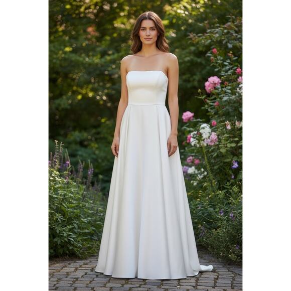 Beautiful White Satin Wedding Dress/Gown Size 12 - Picture 7 of 7